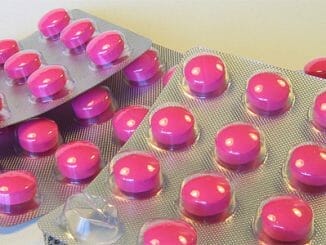 9016fe2a0ff28c04bc118c423c652b9a 326x245 - Smrtící ibuprofen má své zdravé alternativy